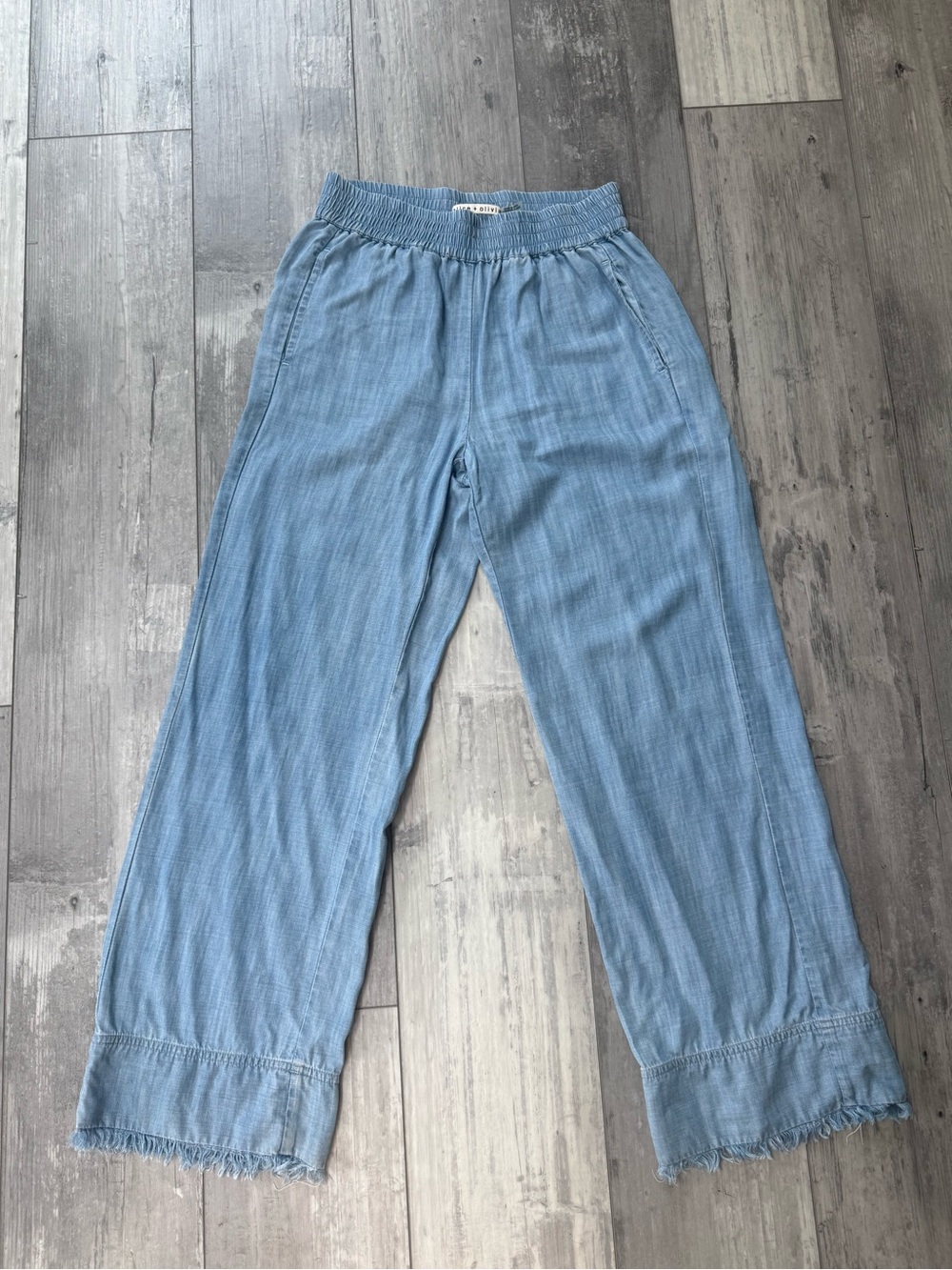 Alice + Olivia Chambray Pull On Wide Leg Frayed Hem Lyocell Pants XS